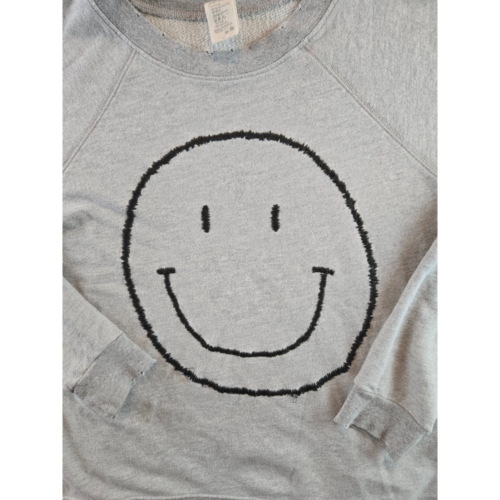 I Stole My Boyfriend's Shirt Sweatshirt Womens M Gray Distressed Smiley ISMBS - Picture 9 of 12